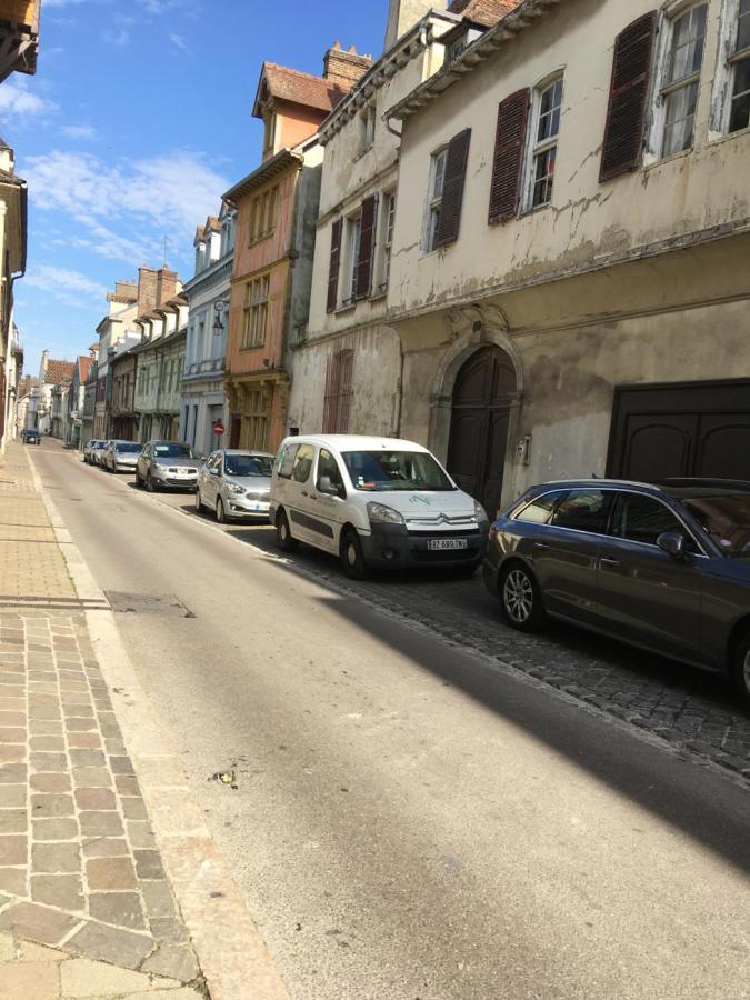 La Garconniere Centre Historique Homestay Troyes